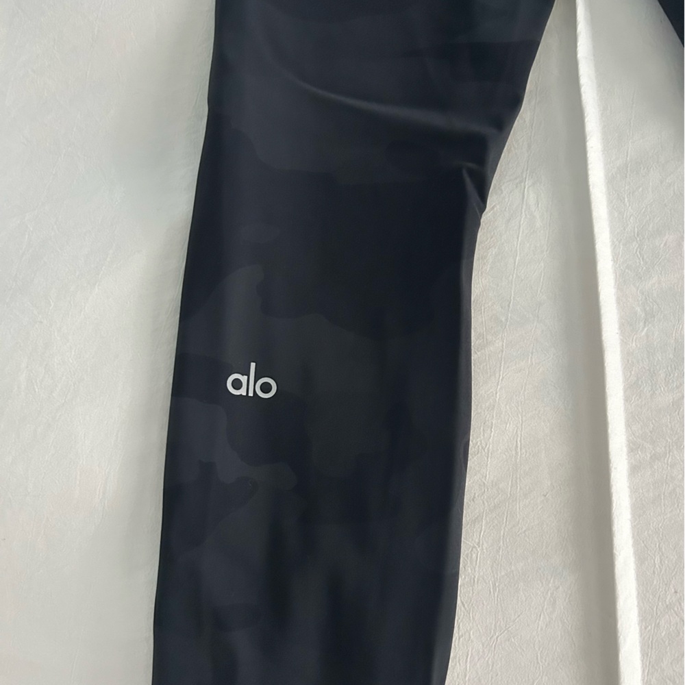 Alo camo leggings